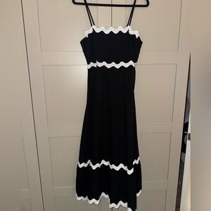 Black and white dress NWT
